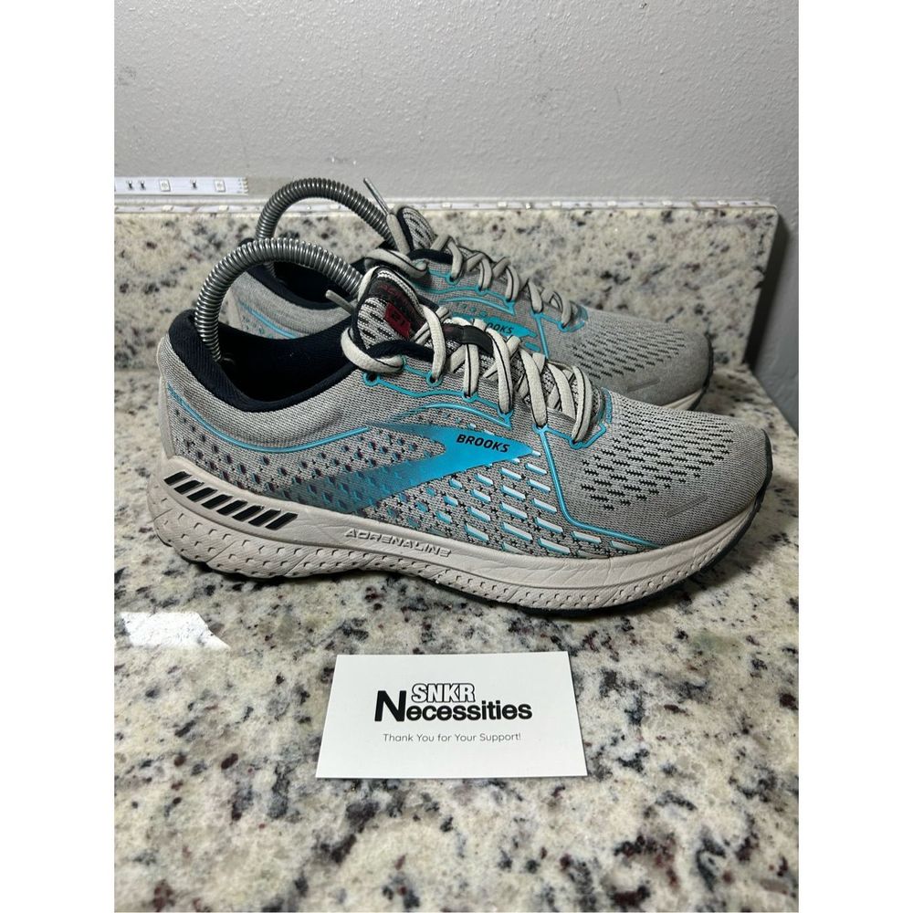 Brooks Womens Adrenaline GTS 21 1203291B182 Gray Running Shoes Sneakers Sz 8 B